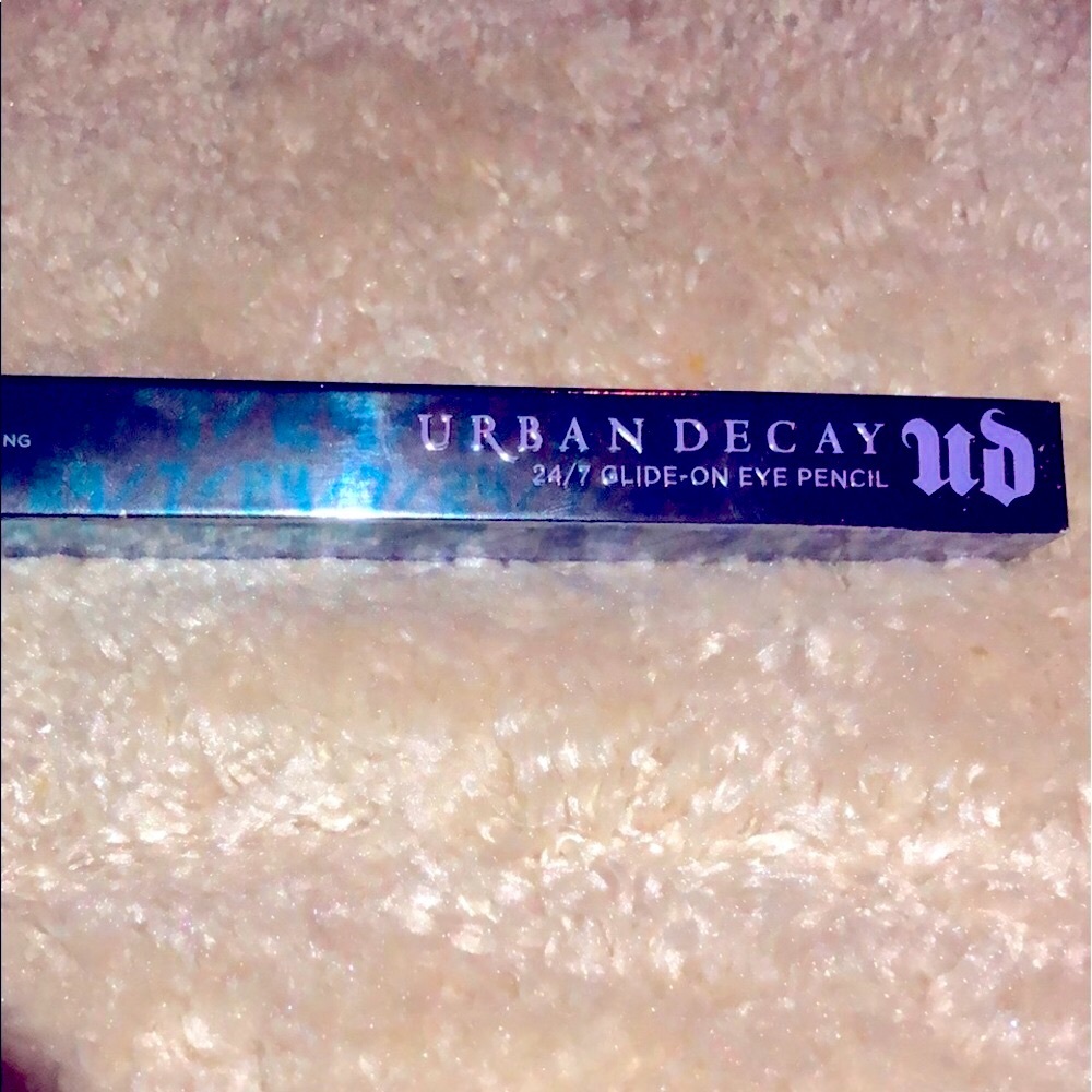 URBAN DECAY 24/7 Glide On Eyeliner in ROCKSTAR